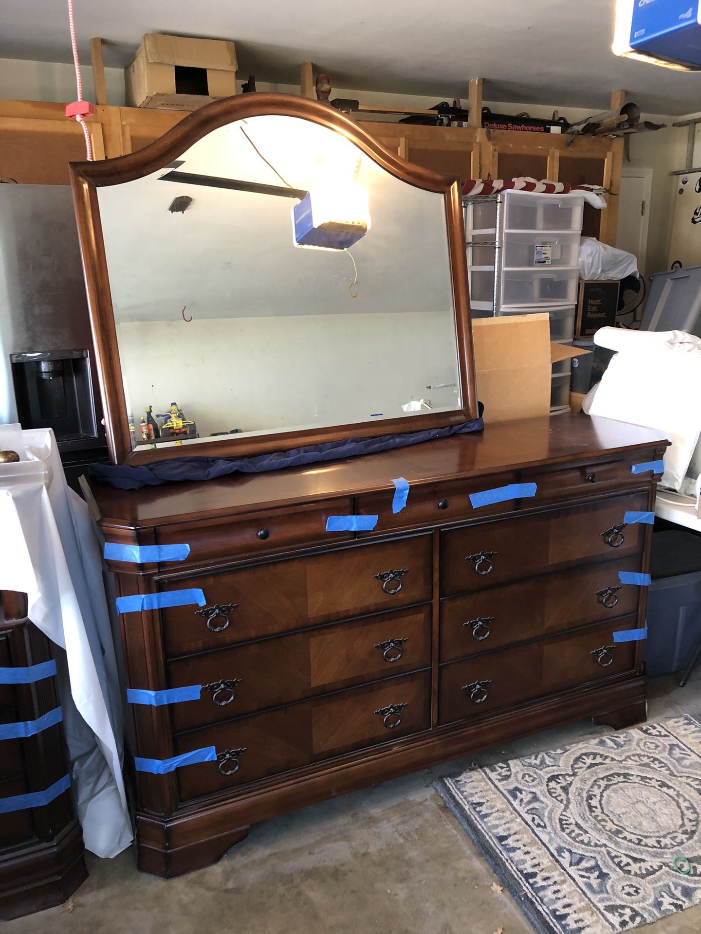 Dresser With Mirror