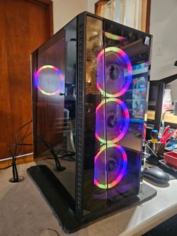 Gaming PC. Intel i7-CPU. 16GB Ram. 1TB SSD. GPU: GTX