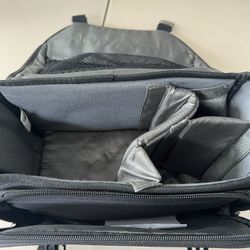 Nikon camera bag in good condition but needs a cleaning 