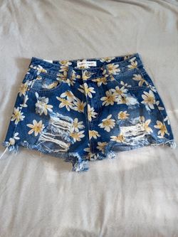Women’s Daisy Shorts