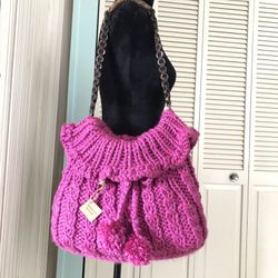 GORGEOUS ,HAND KNITTED HOBO BAG  By  VIELRA DESIGNS , IN VIBRANT  FUCHSIA COLOR;LINING AND TEO INNER POCKETS (16” W/12” H)