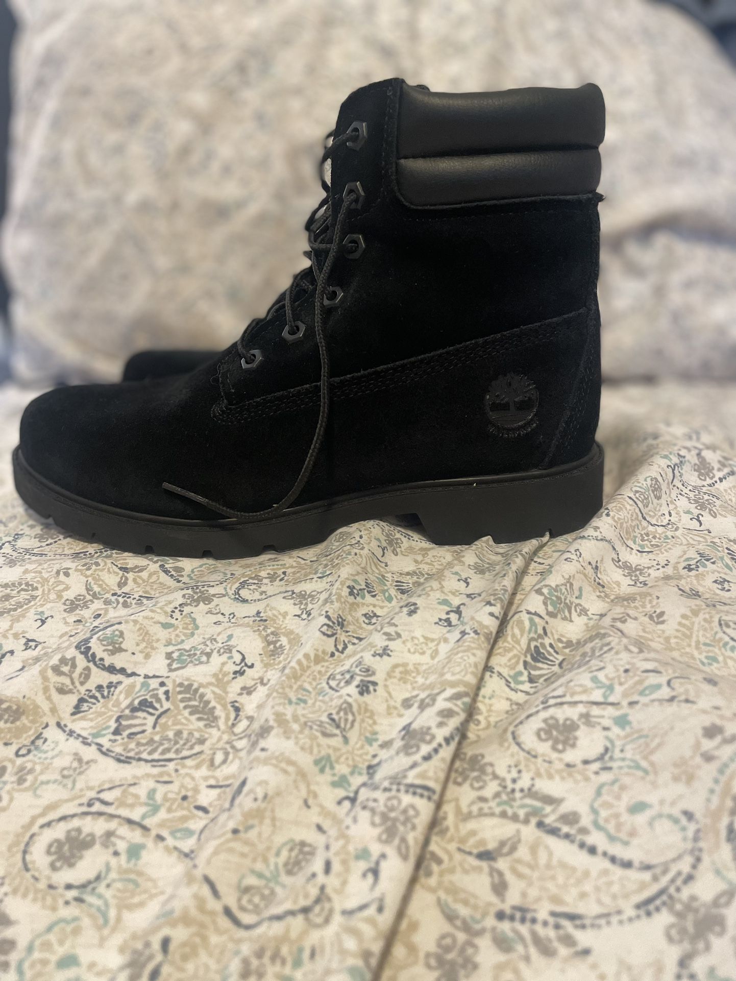 Women’s Timberlands Size 8