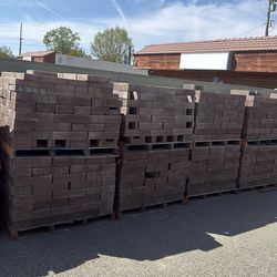 Brown 8x4x16 cmu black