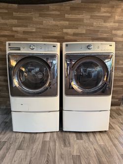 Kenmore washer and dryer laundry set