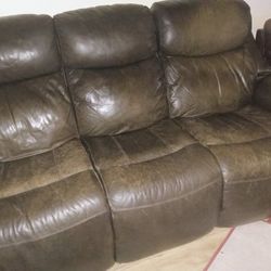 Big Beautiful Leather Couch No Rips Or Tears