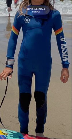 Vissla boys wetsuit size 6 youth 4 mil