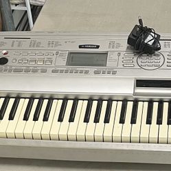 Yamaha Portable Grand Piano - DGX500