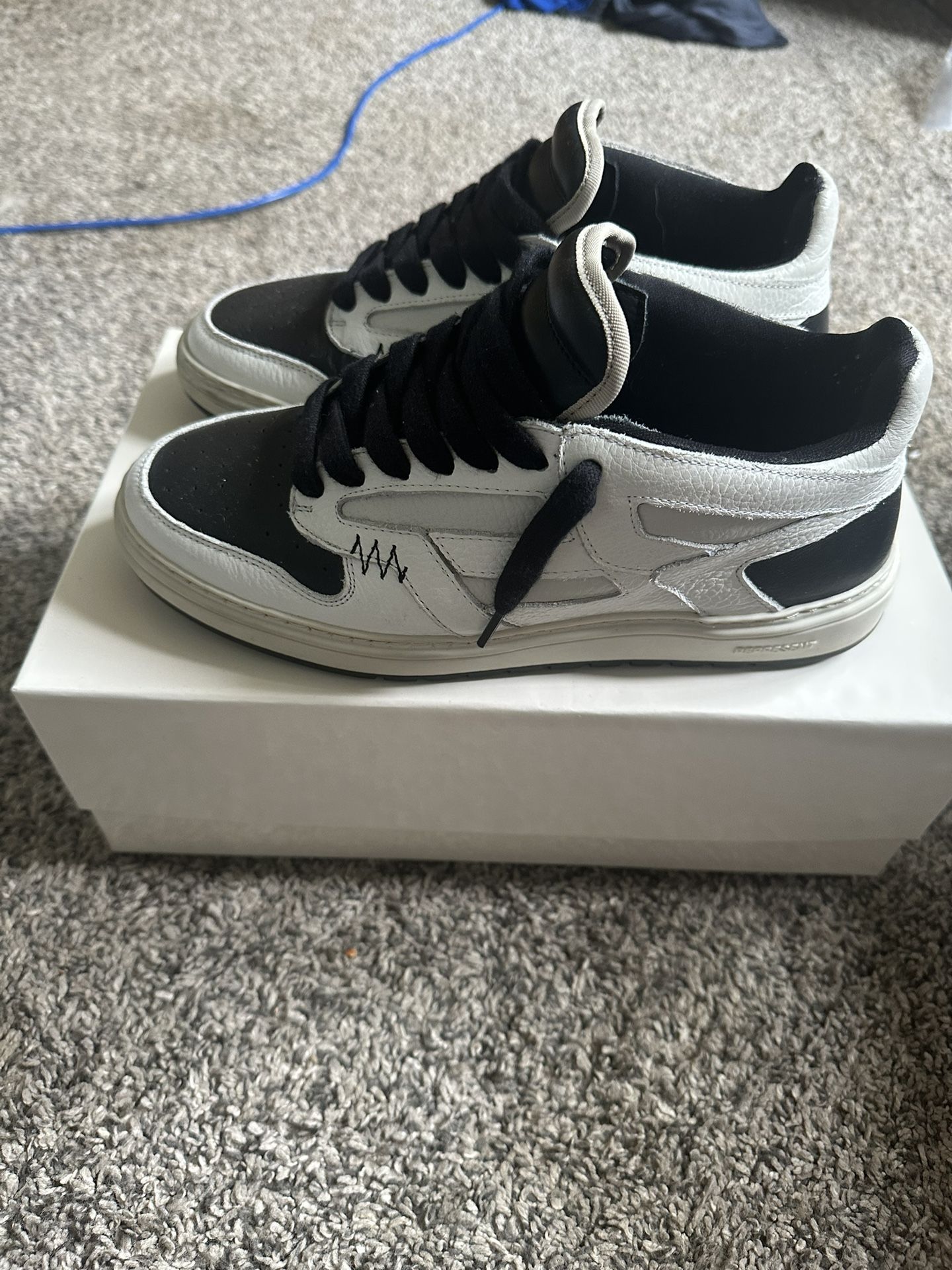 Represent Reptor Low