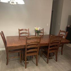 Dining Room Table 