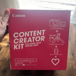 Canon - EOS M200 Mirrorless Camera with EF-M 15-45mm Lens Content Creator Kit