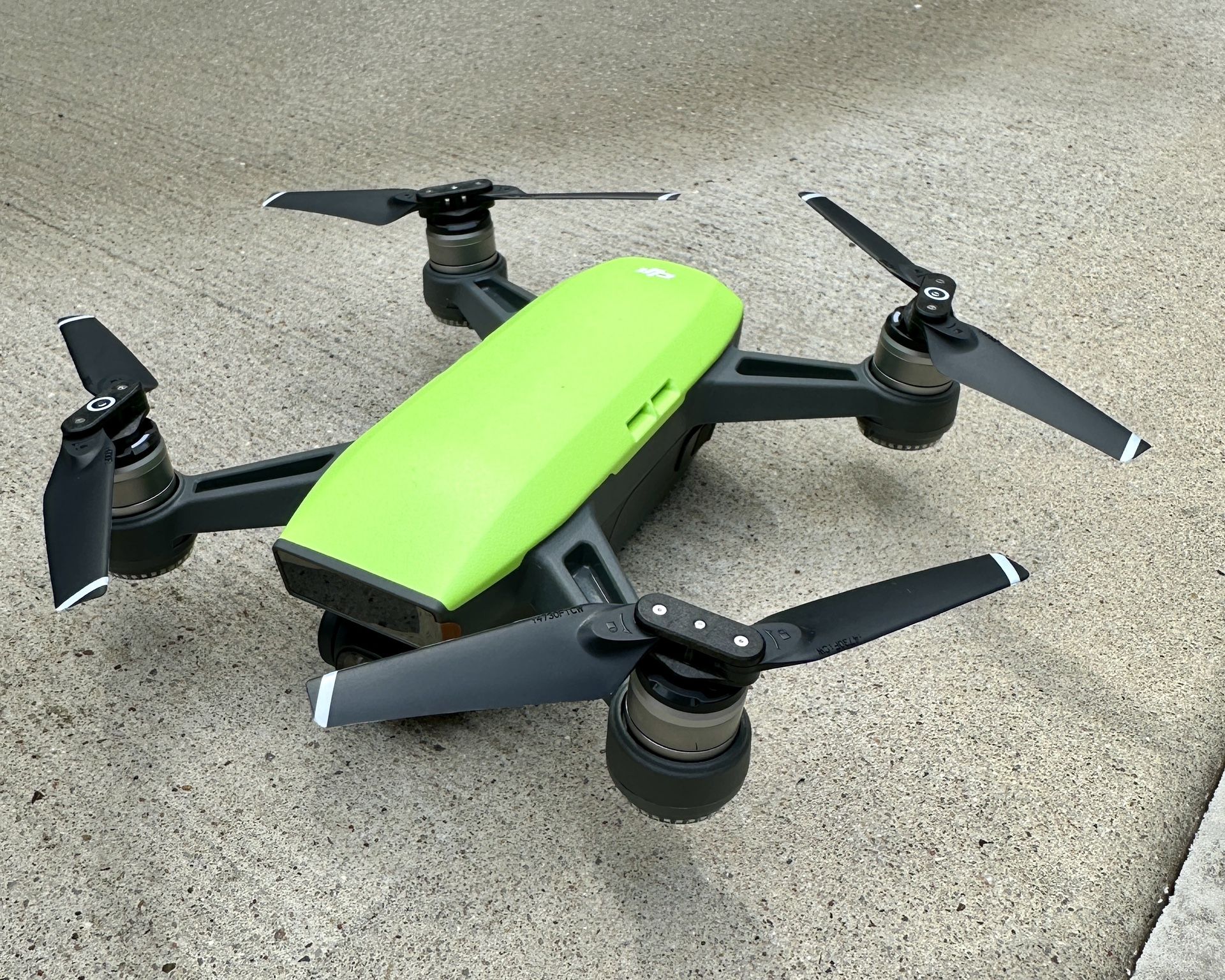 DJI Spark Drone Fly More Combo