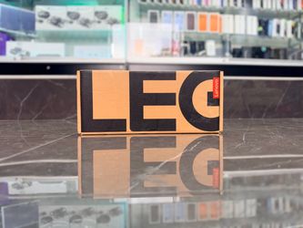 GLACIER WHITE LENOVO Legion Go S 8” 120Hz Gaming Handheld - AMD Ryzen Z1 Extreme - SteamOS - 32GB with 1TB SSD