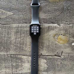 Apple Watch Series 3 Locked $15 