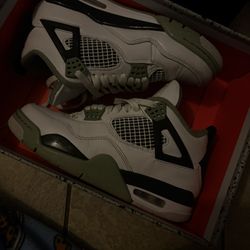 WMNS air Jordan 4 Retro 
