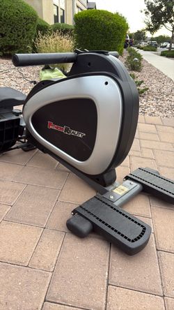 Fitness Reality Rowing Machine