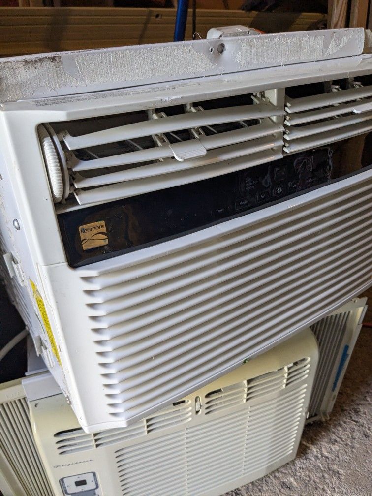 5k BTU Kenmore AC Unit