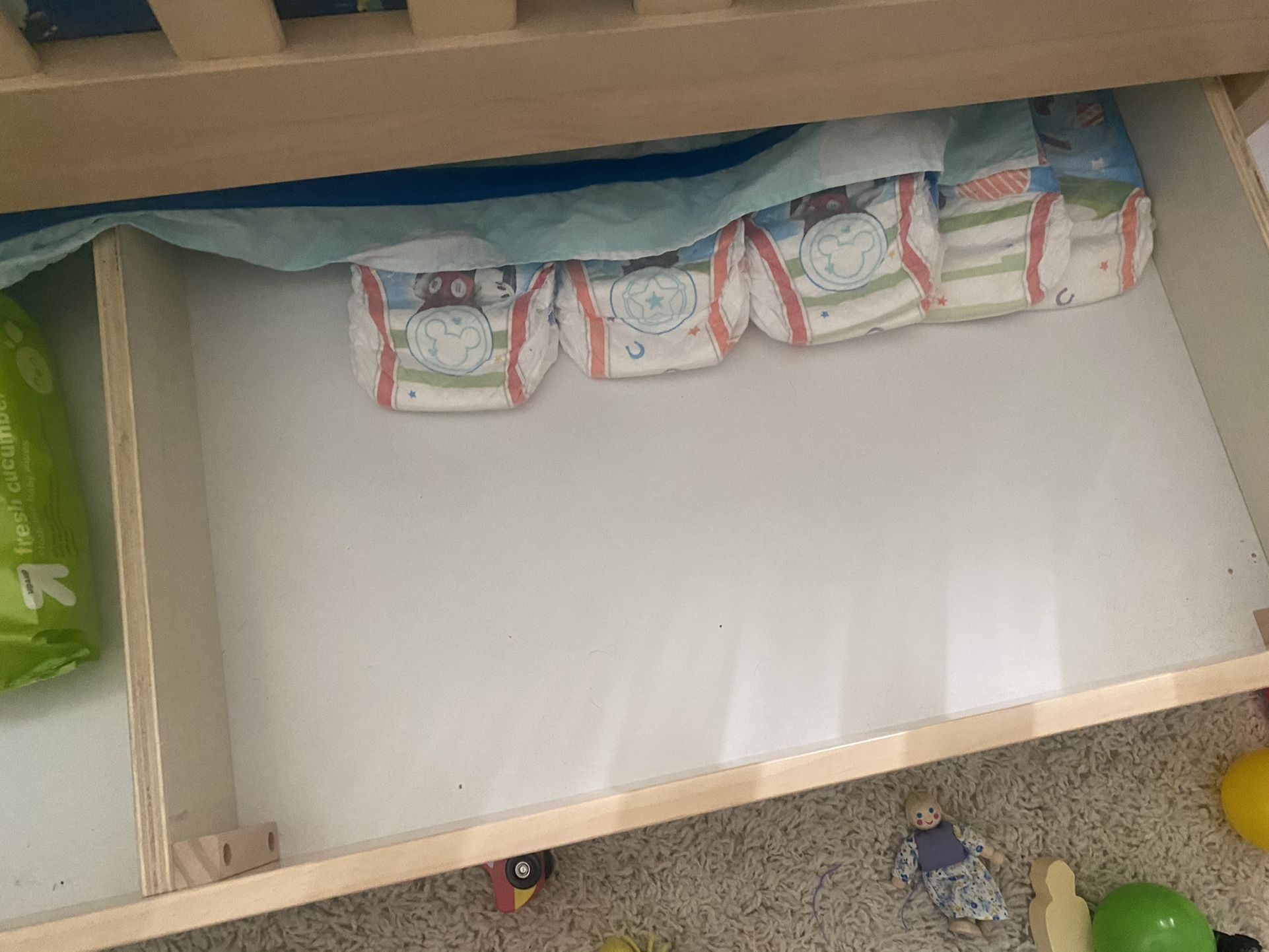 Graco Break Down Crib
