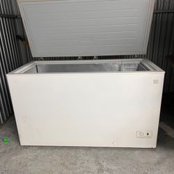 Kenmore Chest Freezer KRFC146MWD
