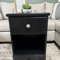 Modern Black Nightstand with Drawer & Shelf – 24” Tall