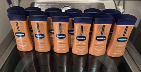 Brand new Vaseline lotion (12) for ($35)(Cash only)(price is firm)