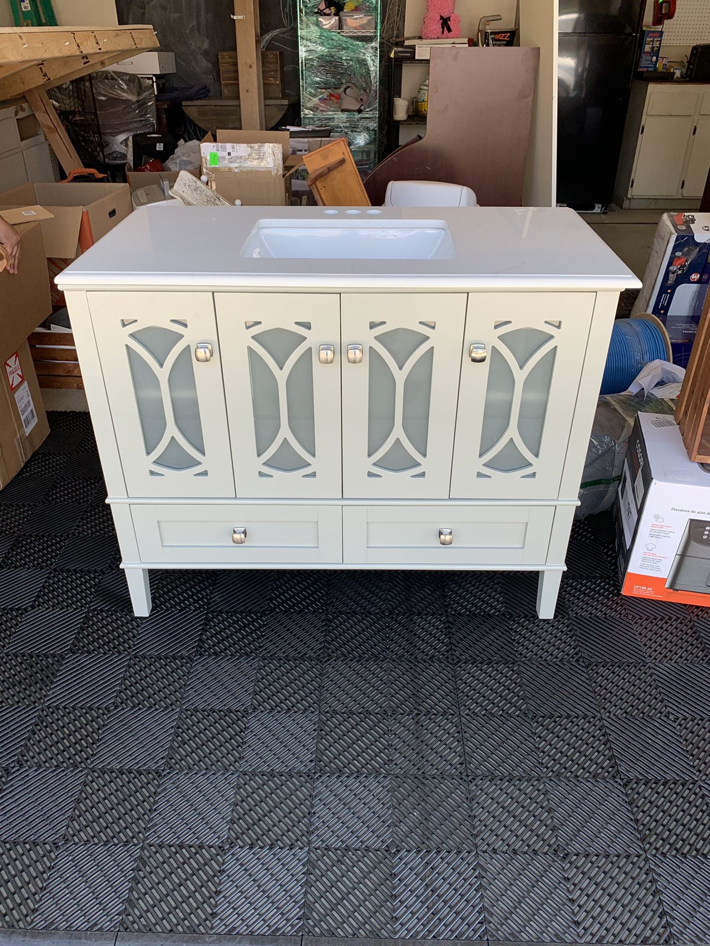 42 inch bathroom vanity for Sale in Bakersfield, CA OfferUp