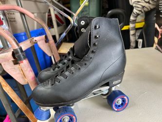 Black. Chicago men size 10 Quad Roller Skates