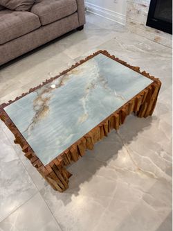Coffee table/table