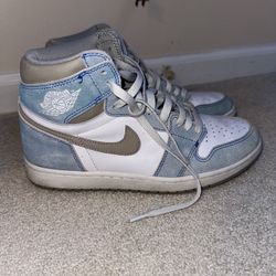 Air Jordan 1 High Hyper Royals Size 10 