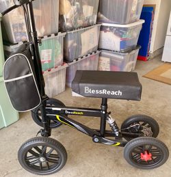 BlessReach knee scooter
