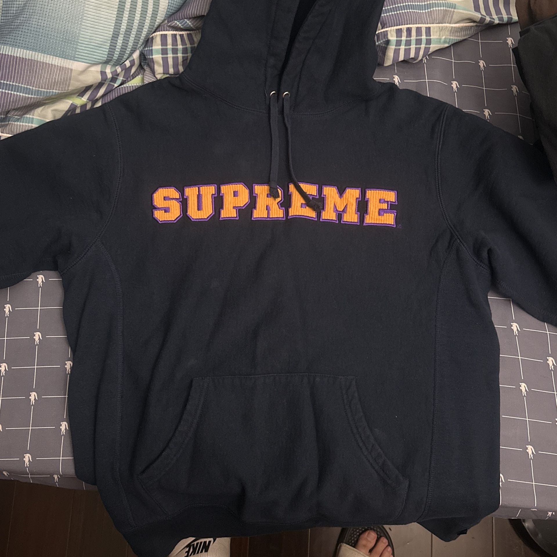 Supreme Hoodie