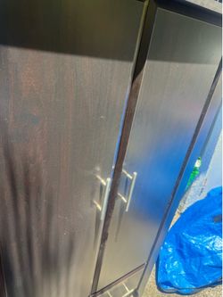 Armoire with shelves and drawer pick up Makiki 96822
