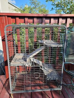 3 Level Critter Cage, Needs base