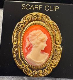 Vintage Faux Cameo Scarf Clip – Gold Tone Ornate Frame, Orange Resin