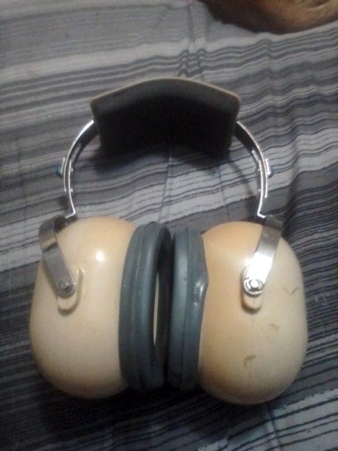 Noise Cancelation Headphones