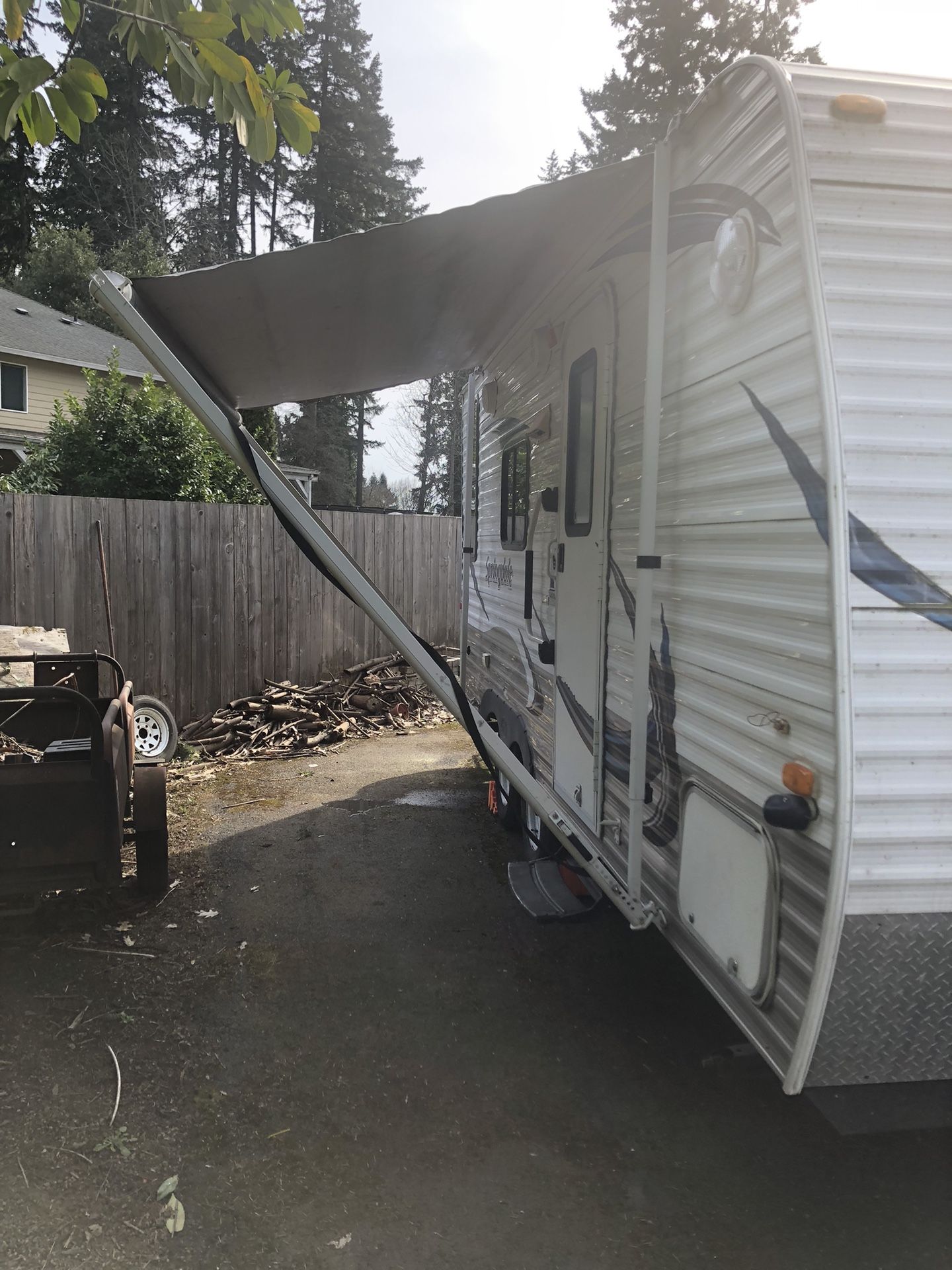 2012 Spring dale Camper trailer