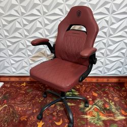 Gaming Chair With Adjustable Armrest