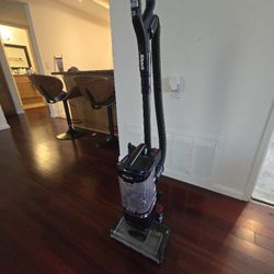 Shark Vaccum