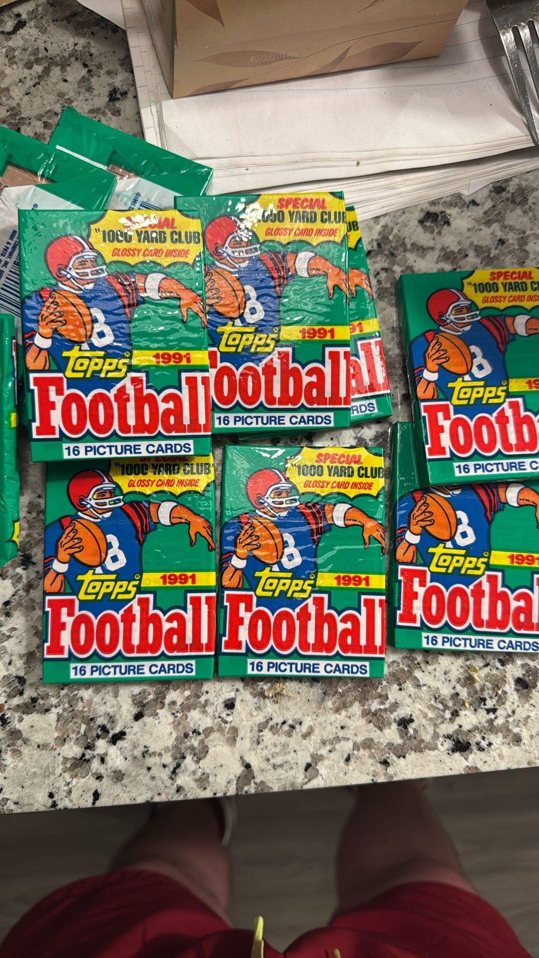 35 Topps 1991 Football (16Picture Cards) Packs