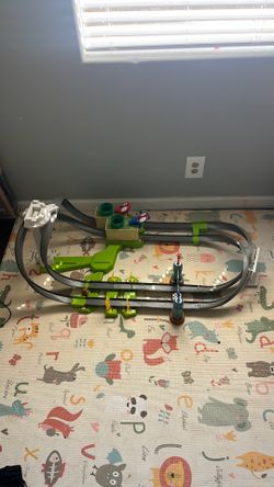 Mario Kart Hot Wheels tracks and Lightning McQueen