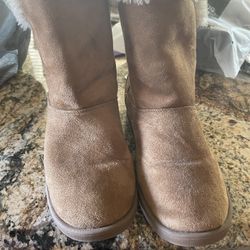 Ladies Boots, Size 11 Like New