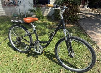 Specialized hybrid 21 speed in excellent shape