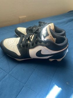 Boys shoes