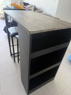 Apartment Table $100 Or Best Offer. Need Gone Asap. Don’t Have The Space