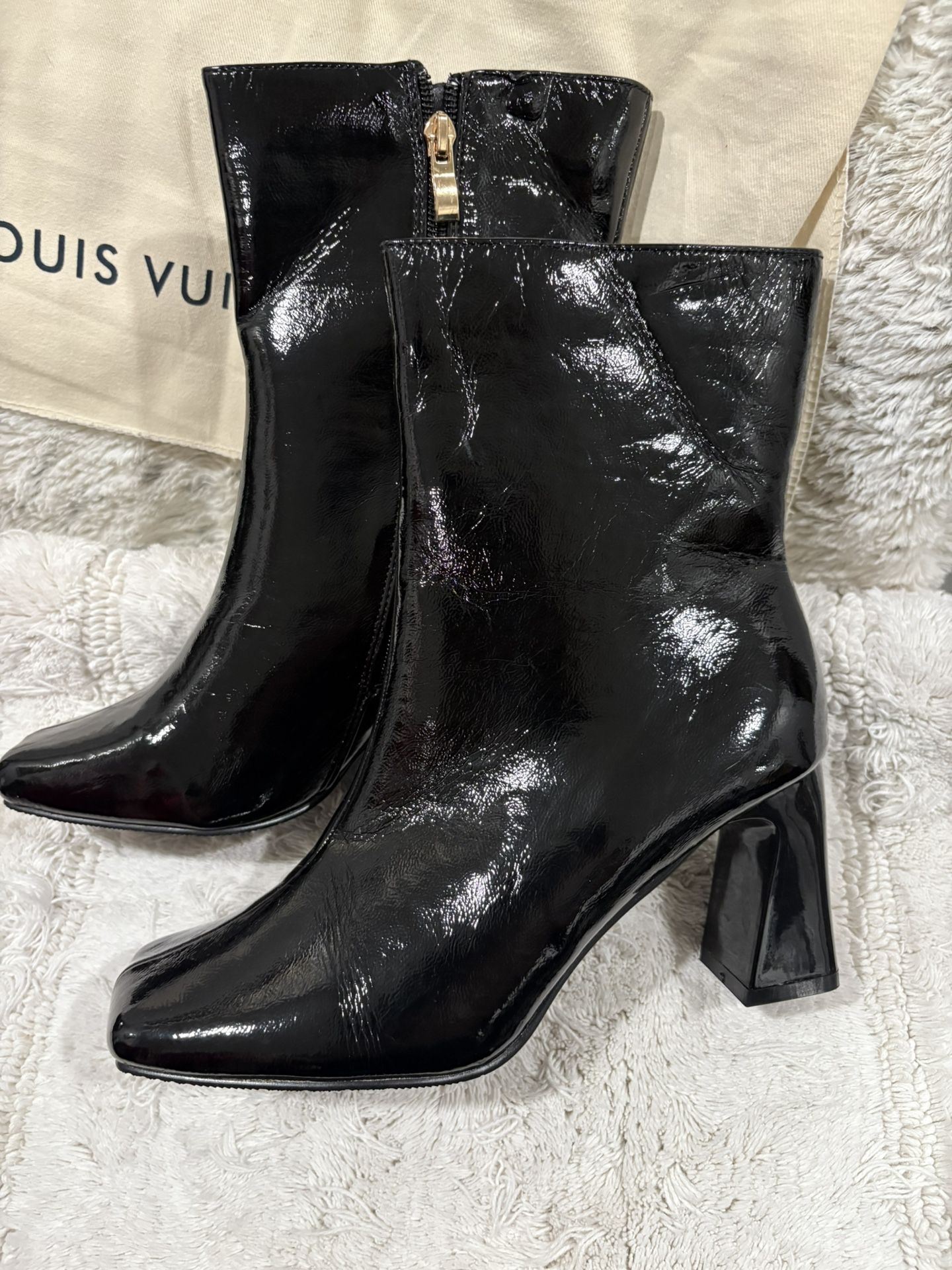 Women’s Black Boots New