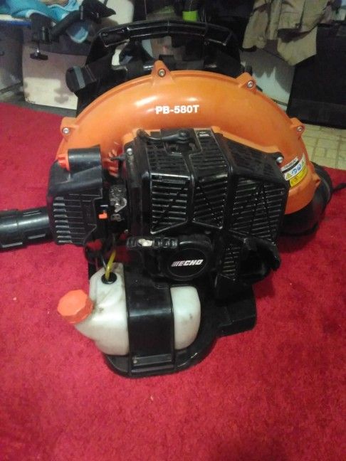 ECHO Leaf Blower