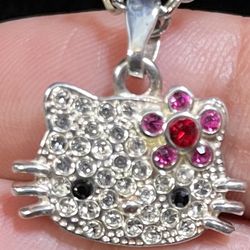 Hello Kitty Pendant With Necklace 