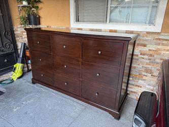 100% Wood 🪵 Dresser