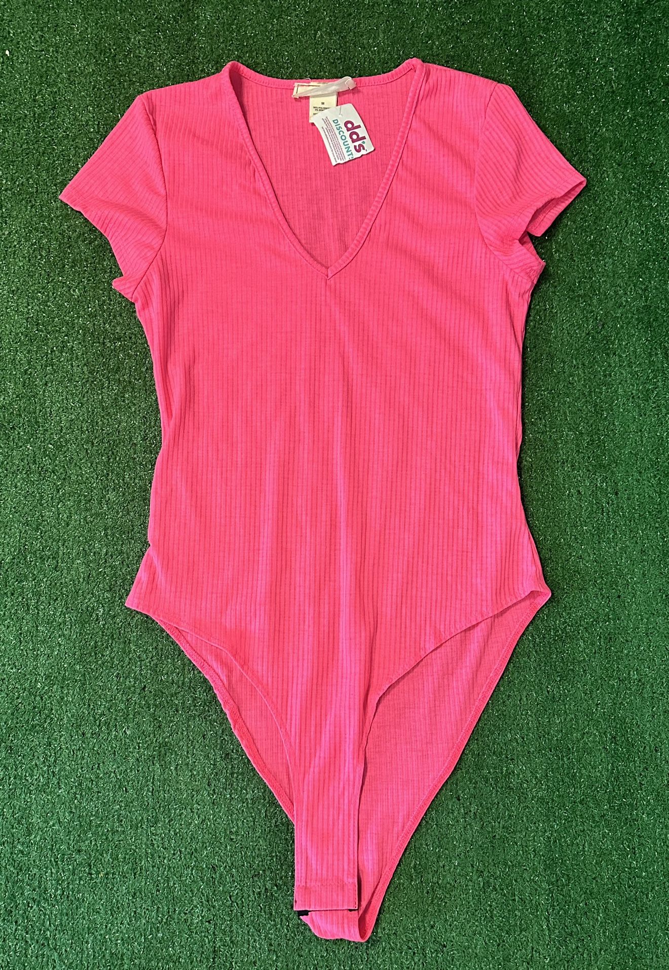 Women’s no comment Pink ribbed bodysuit size M