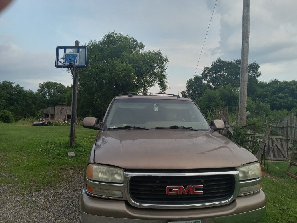 2003 GMC Yukon