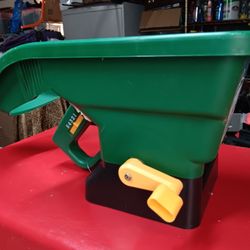 Seeds Spreader